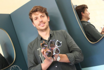 Quentin Passet, former Ph.D. candidate at LCPO, introduces his company, eio, on FranceInfo TV thumbnail
