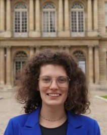 Caroline Loutrage picture