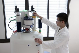 Ingénieur-e en analyse chimique figure